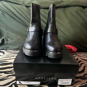 Black motorcycle boots